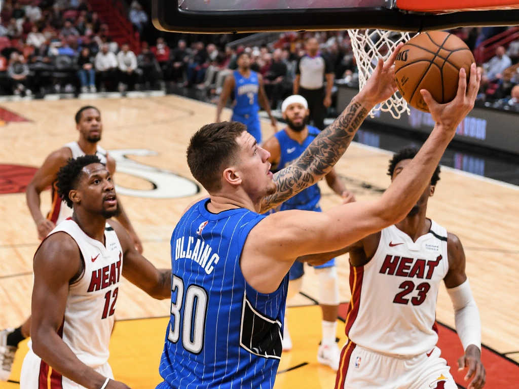 他在聯賽中 他在聯賽中