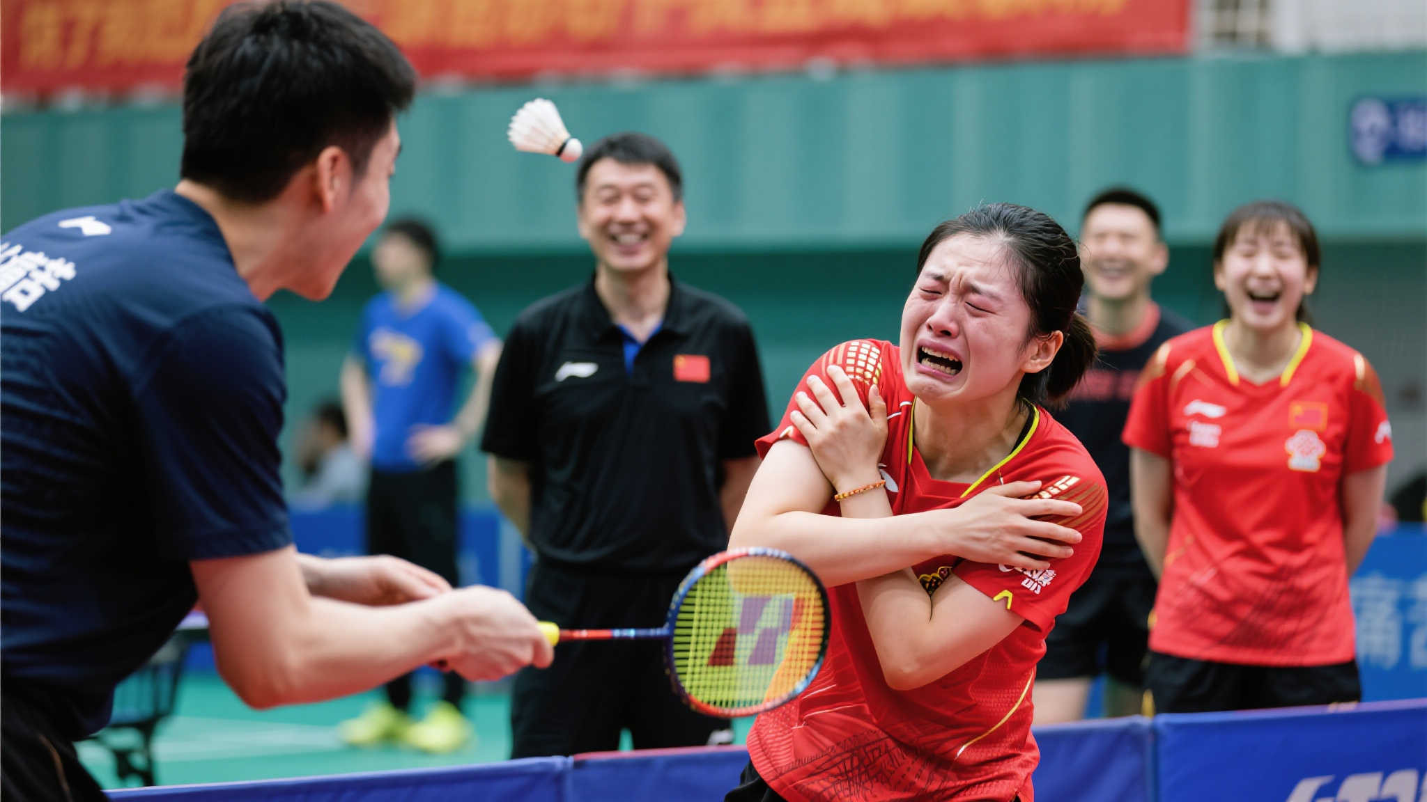 内加尔争夺 内加尔争夺